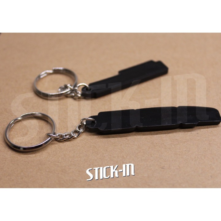 Pack of 2 Peugeot 405 keychains, soft PVC, monogram logo