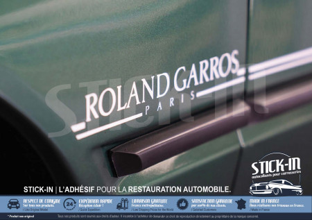 2 Autocollants "Roland Garros Paris" 2 lignes Ailes Avant Gauche + Droite - Peugeot 205 Roland Garros (y compris Cabriolet)