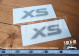 2 „XS“-Aufkleber, Monogramm-Aufkleber für die vorderen Kotflügel – PEUGEOT 106 XS
