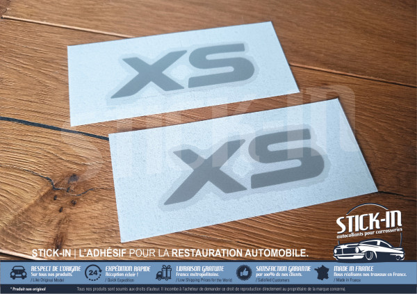 2 „XS“-Aufkleber, Monogramm-Aufkleber für die vorderen Kotflügel – PEUGEOT 106 XS