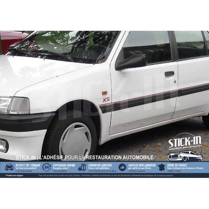 2 Red "XS" Stickers/Monograms for Front Wings - PEUGEOT 106 XS Phase 1 (1993 - 1995)